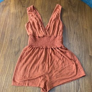Urban Outfitters rust XS romper with smocked waist